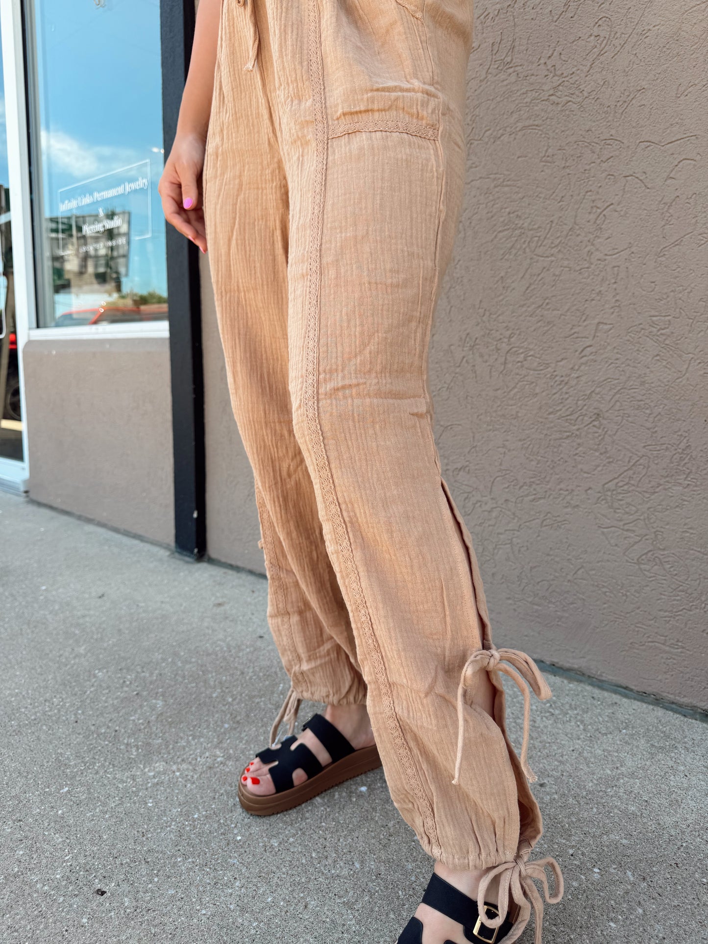 Donna Camel Tie Pants
