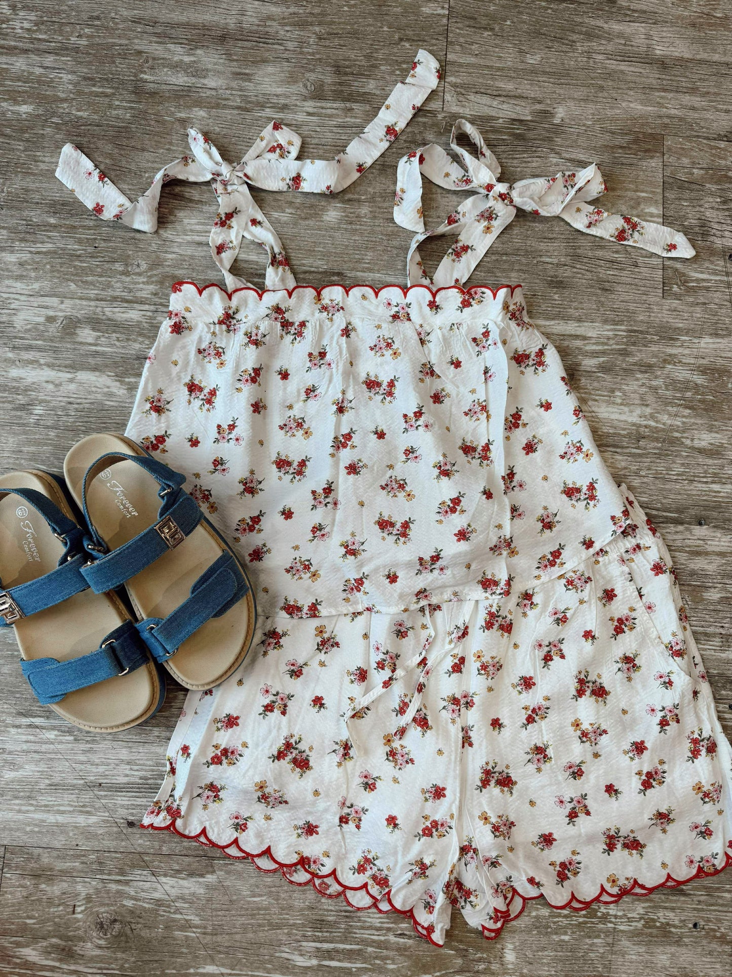 Rosie Scalloped Set
