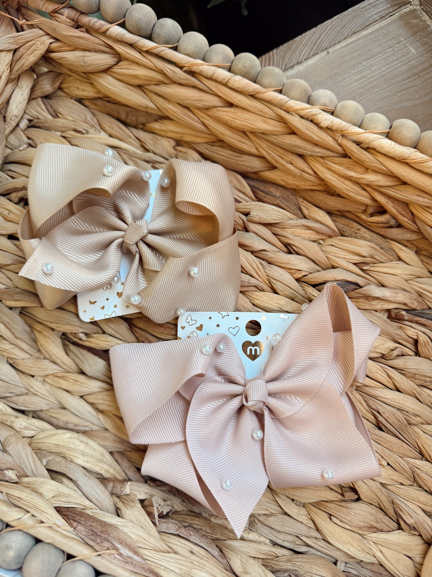 Big Pearl Clip Bow