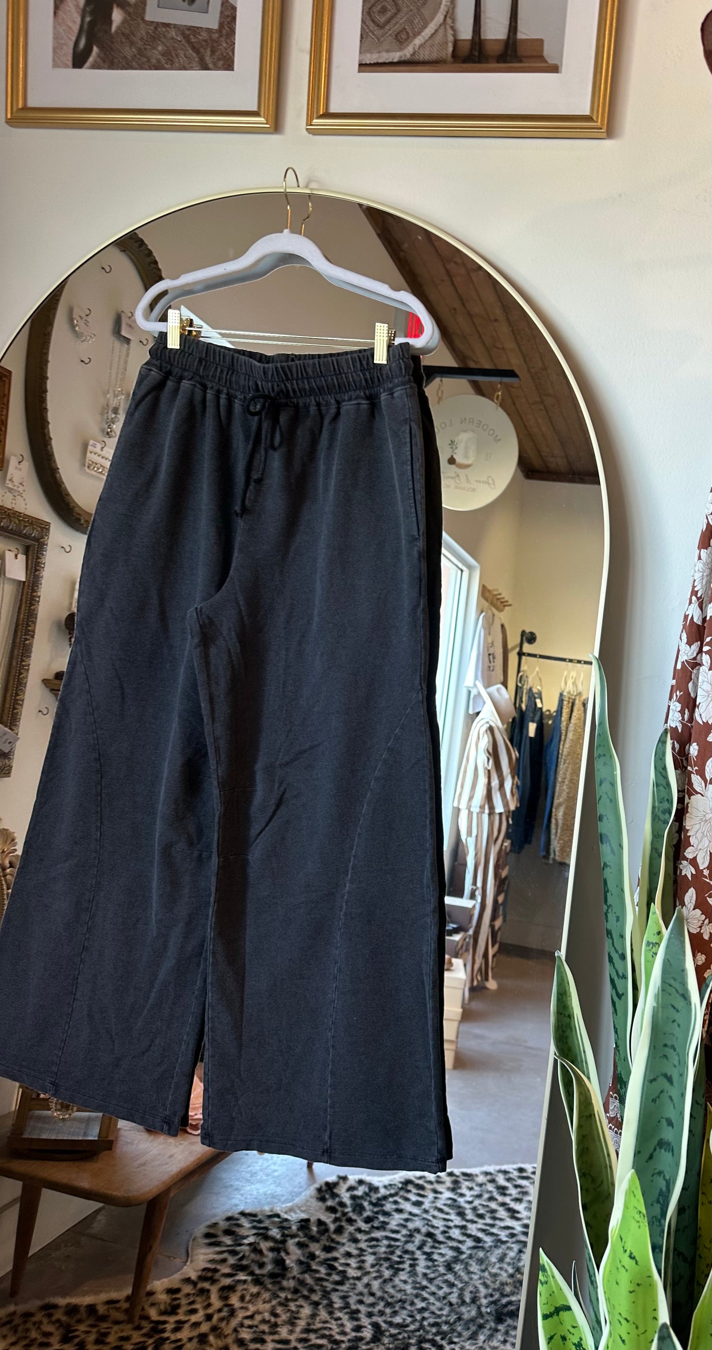 Black Stacie Sweatpants