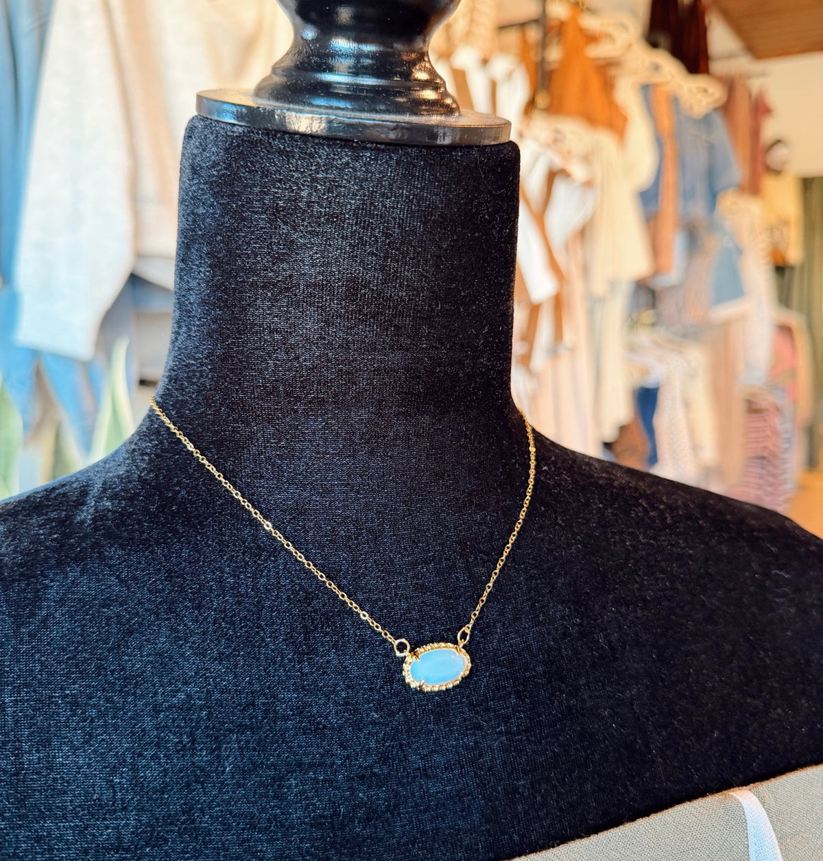 Oval Pendant Necklace