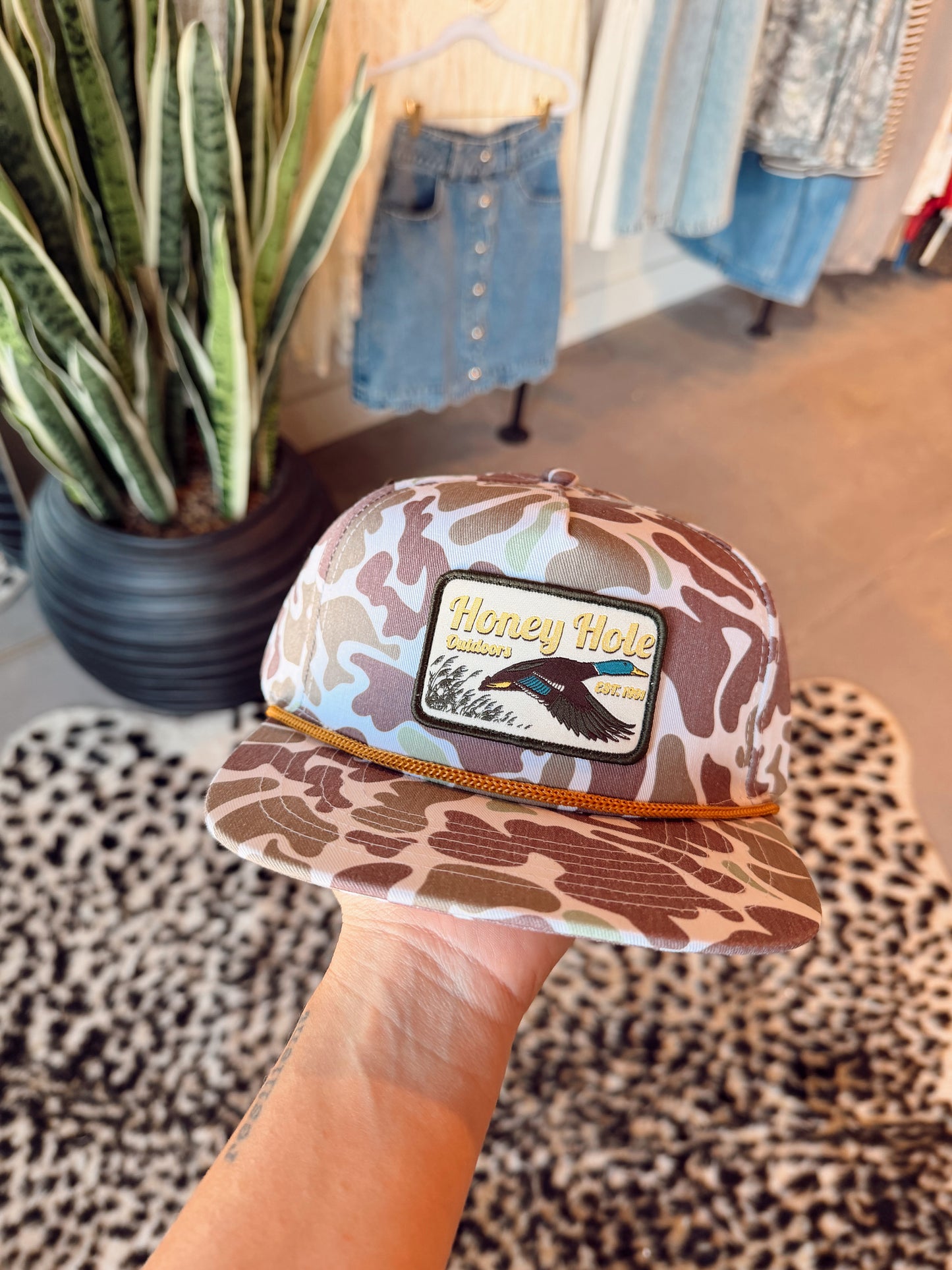 Men’s Honey Hole Hat- Sandbar