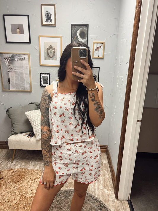 Rosie Scalloped Set