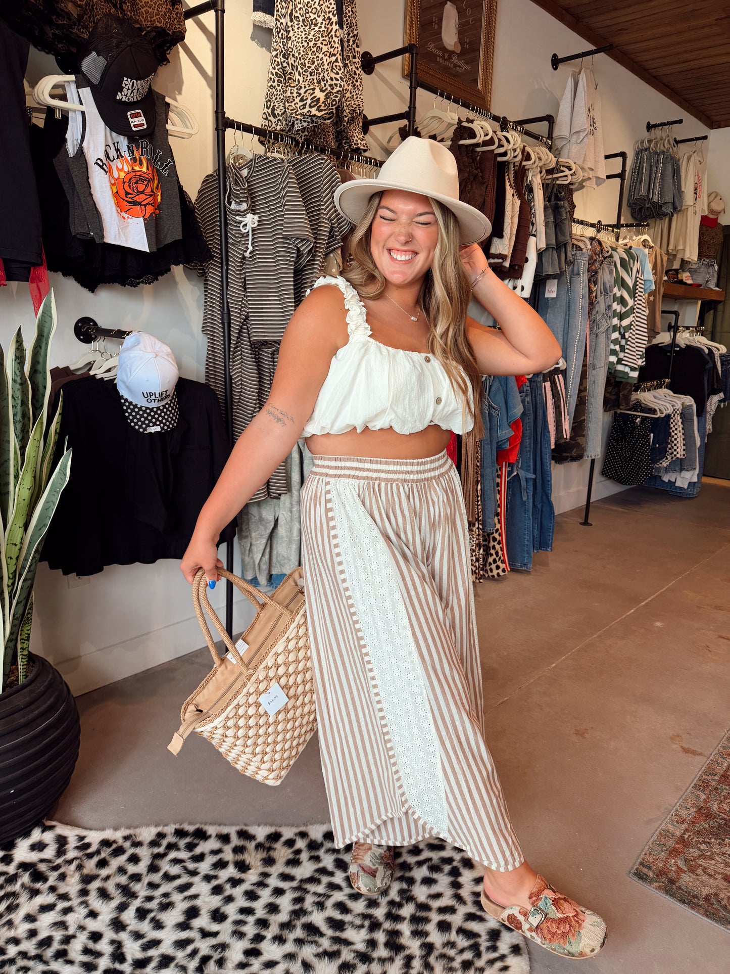 Seaside Eyelet Pants