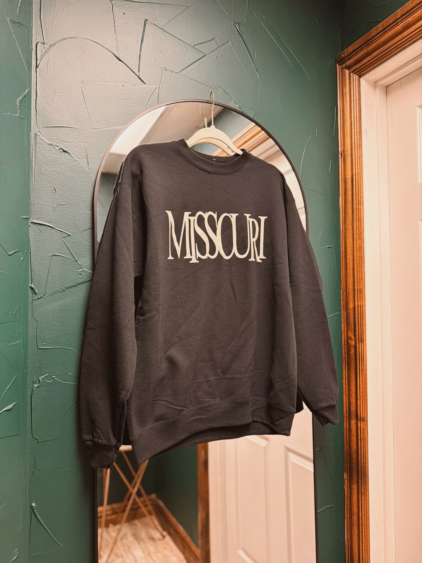 Black Missouri Crewneck