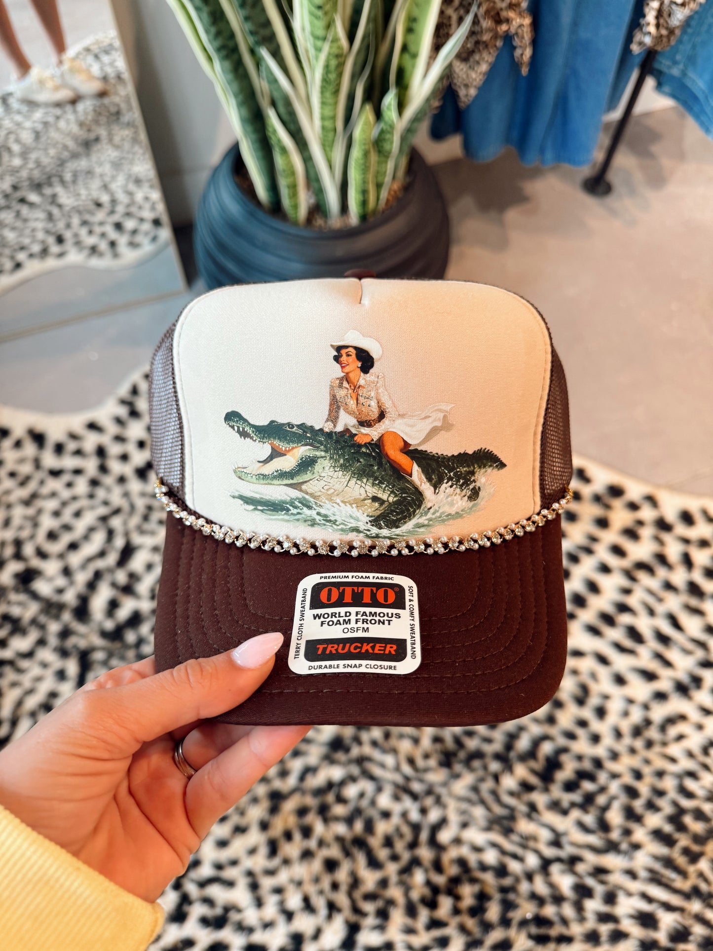Crocodile Cowgirl Hat W/ Chain