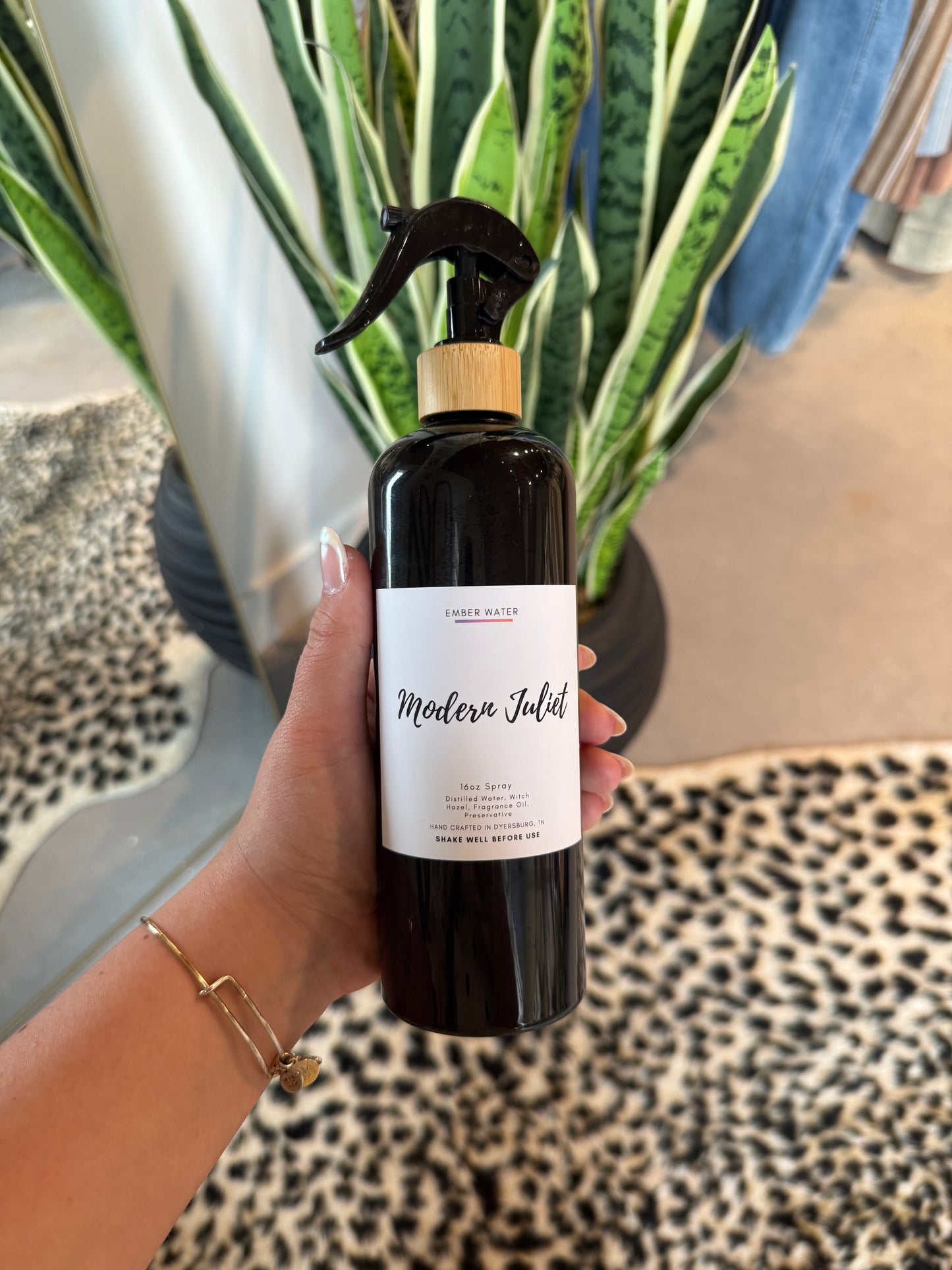 Modern Juliet Room Spray
