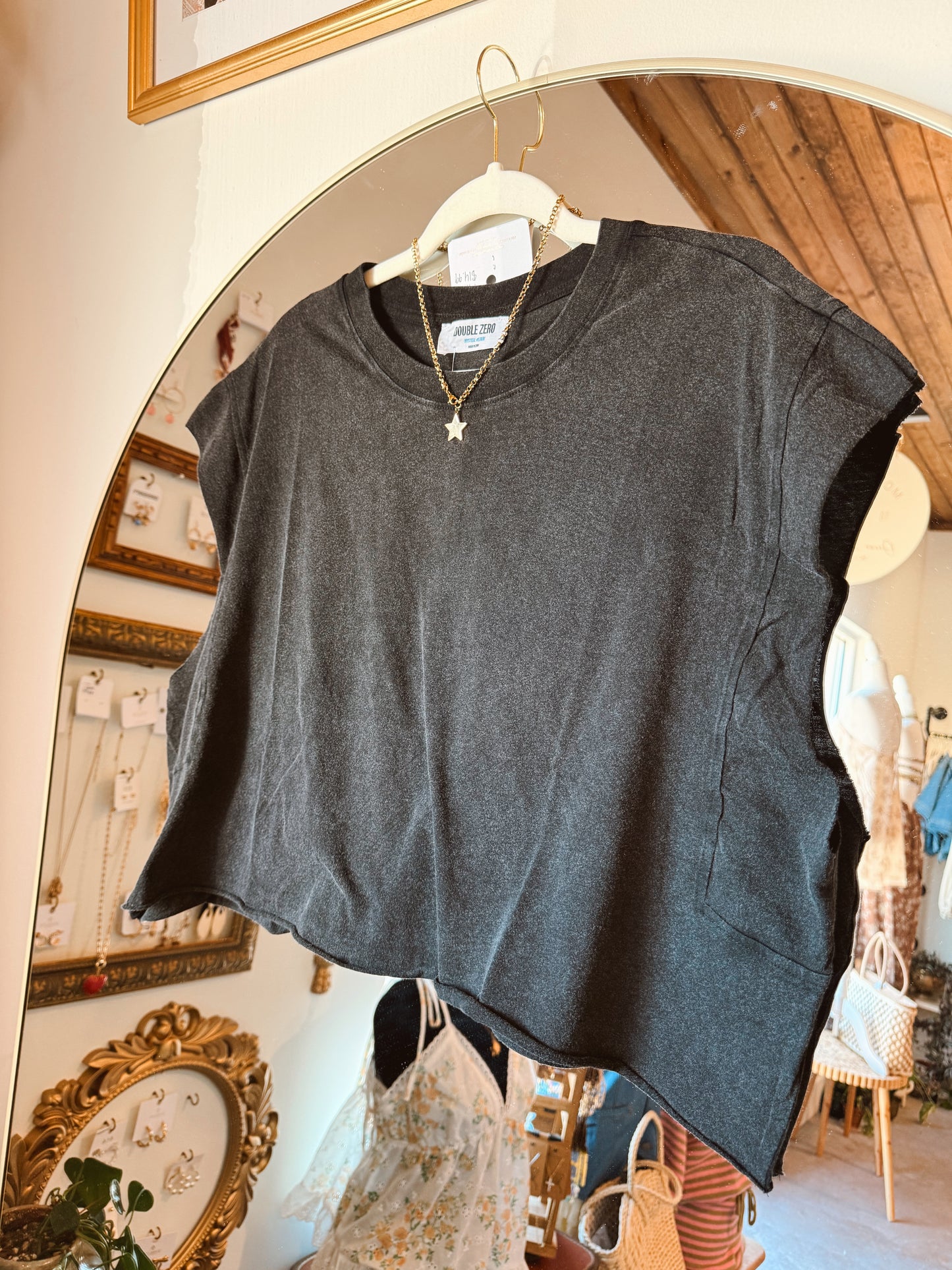 Black Muscle Tank